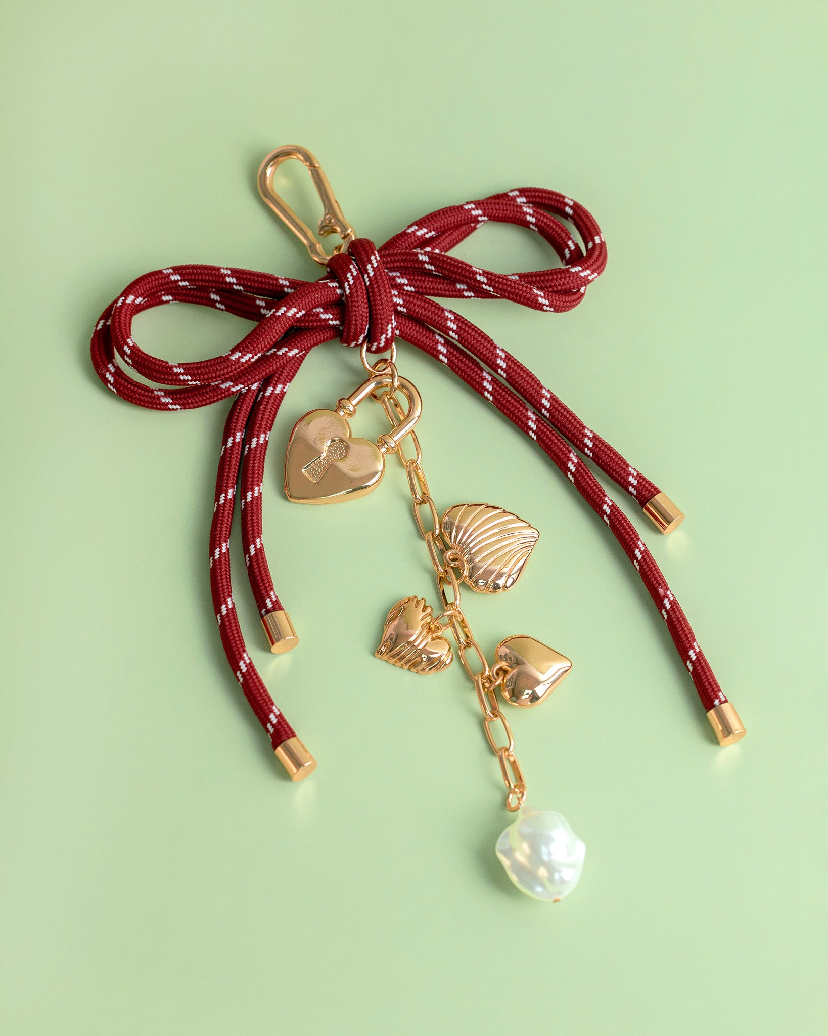 Sculpted Heartlock Bow-Tied Bag Charm